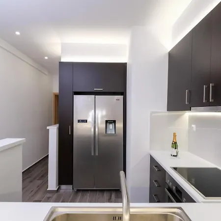 Central Elegance