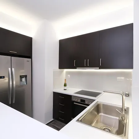 Central Elegance