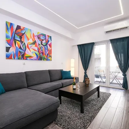 Central Elegance Apartment *